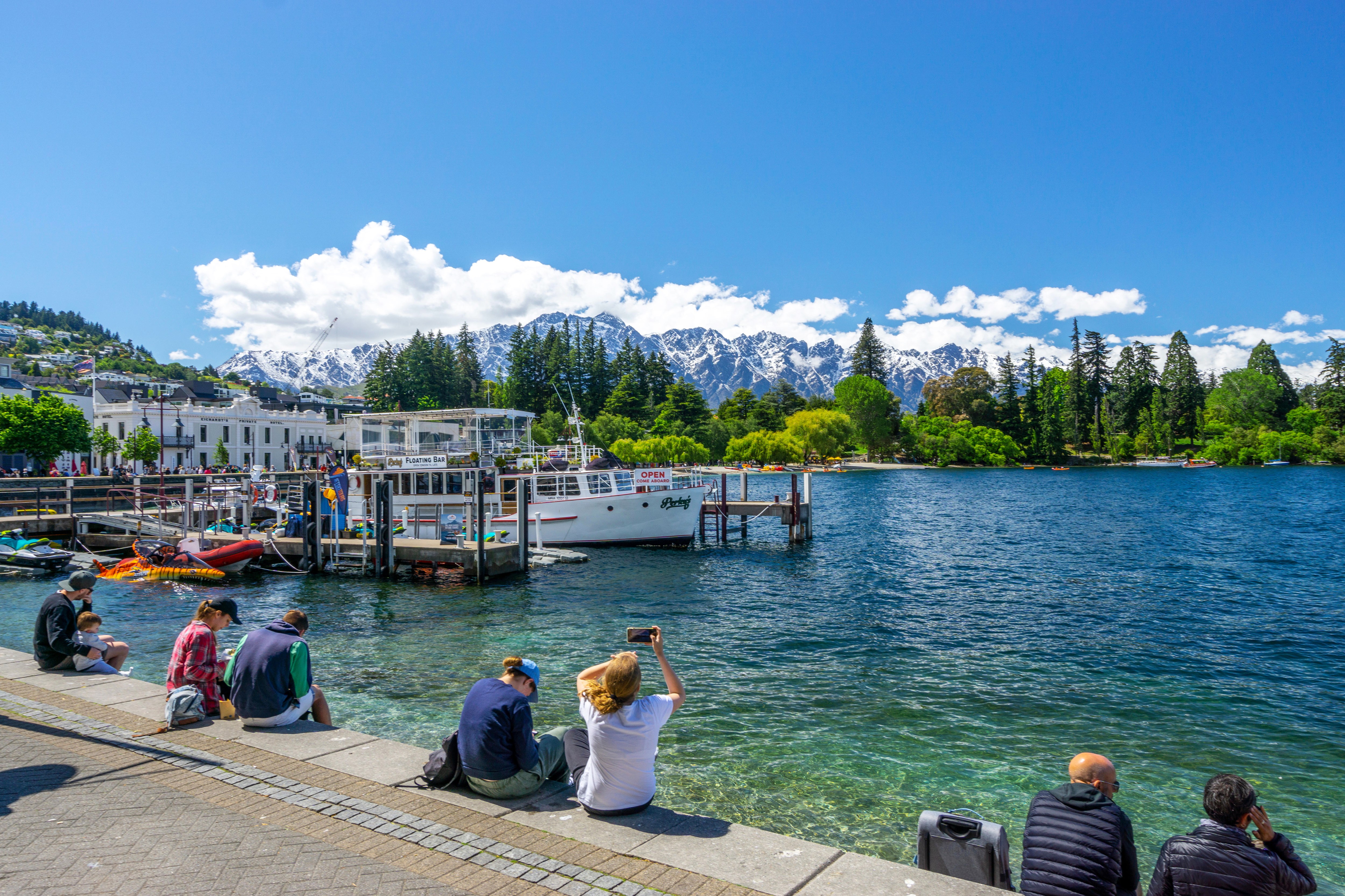 Lake Wakatipu in Queenstown, New Zealand
